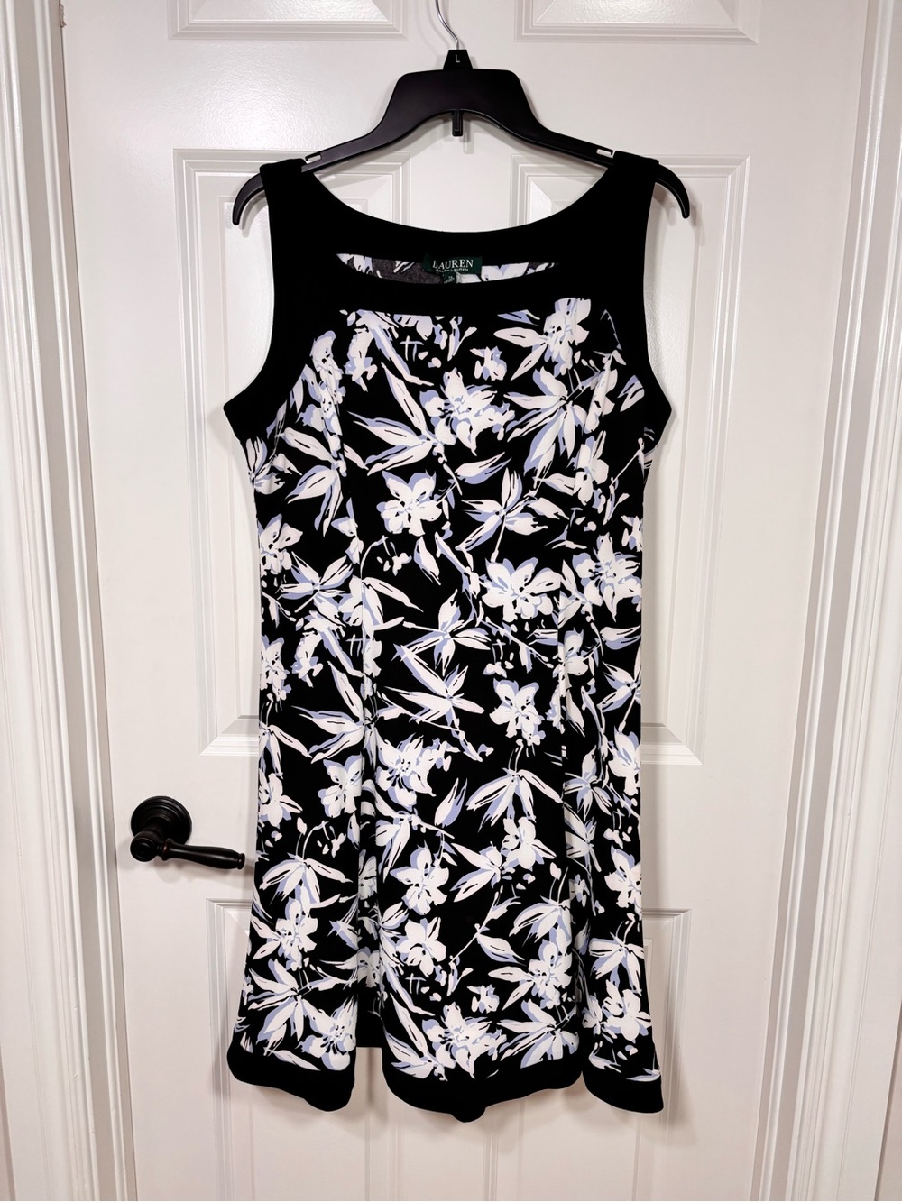 NWT Lauren Ralph Lauren Floral Sleeveless Knee Length Dress Women’s 14
